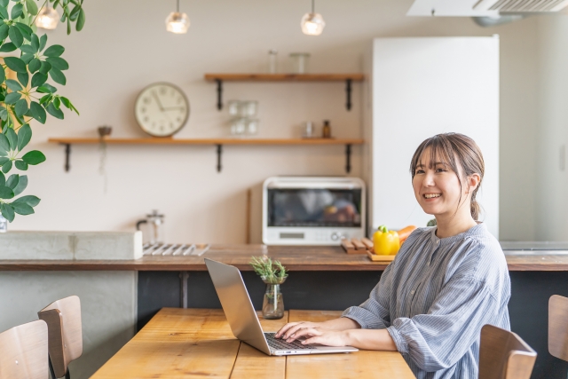 オンライン診療ってどうなの?女性の目線で応えます!